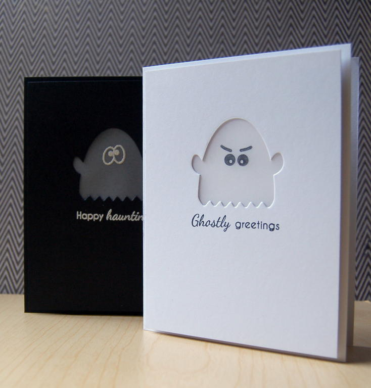 Cardstock: true black, white<br />
Stamps: Happy Haunting<br />
Ink: true black, VersaMark<br...