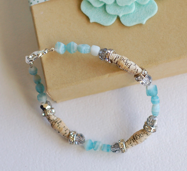 Stamps:  Tagged Sentiments<br />
Ink:  Aqua Mist<br />
Cardstock:  Vintage Cream, Fine Linen,...