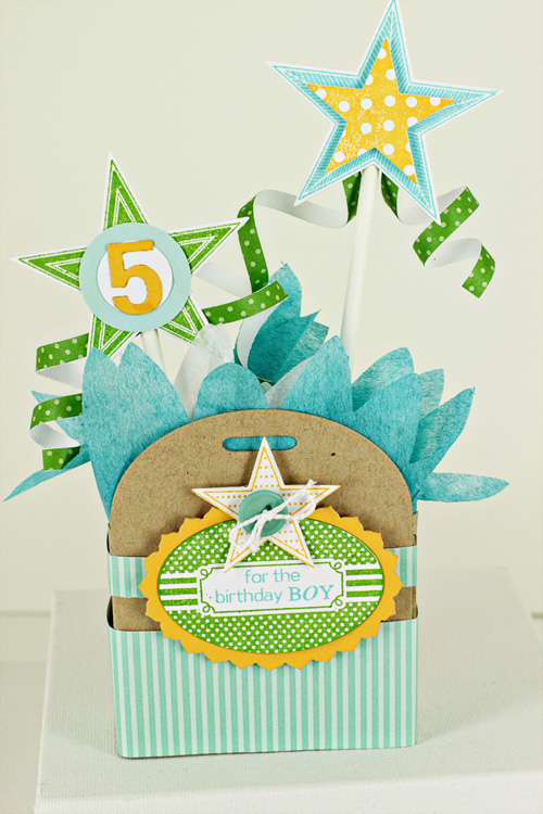 Stamps: Do Me A Favor Tags, Star Prints, Super Star, and Make a Wish<br />
Dies: Favor It Box...