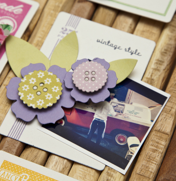 Supplies<br />
<br />
Stamps: Buttoned Up, Button Boutique<br />
Ink: Aqua Mist, Raspberry...
