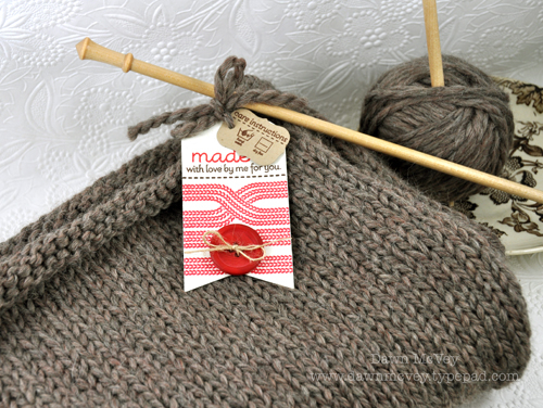 Paper: rustic cream, kraft<br />
Stamps: Knit Bits, Purls of Wisdom, Sew Simple Borders, Handle...