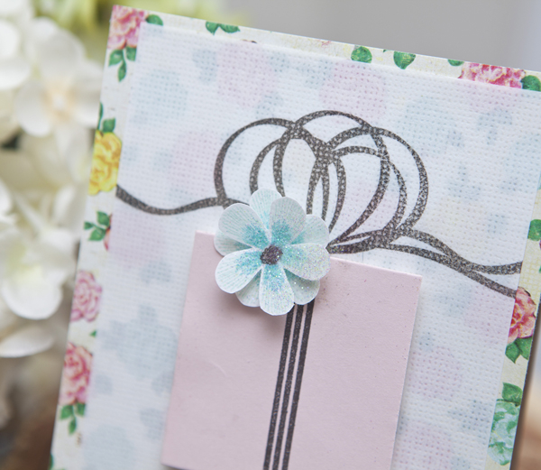 Supplies<br />
<br />
Stamps: Ribbons &amp; Bows, Embroidered Blooms, Background Basics: Super...