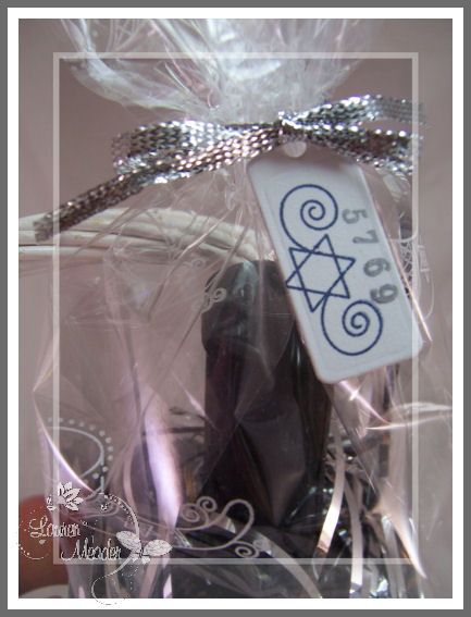 Wine Bottle Tag<br />
<br />
This is the close-up view of the tag on the wine bottle. It is...