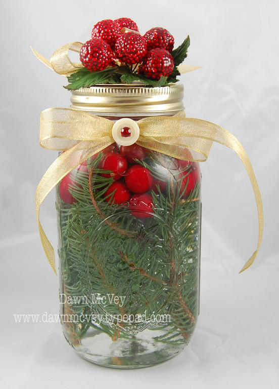 Paper: Gold Shimmer card stock<br />
Accessories: Gold Sheer Metallic ribbon, Gold Tinsel Weave...