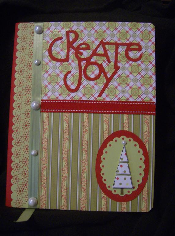 Merry and Bright Altered Comp Book for Christmas Orginization<br />
Best Christmas Project...