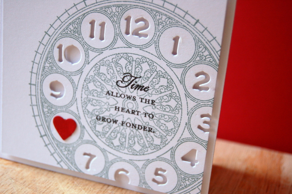 Cardstock: white, pure poppy<br />
Stamps: Hands of Time<br />
Ink: ocean tides, black<br />...