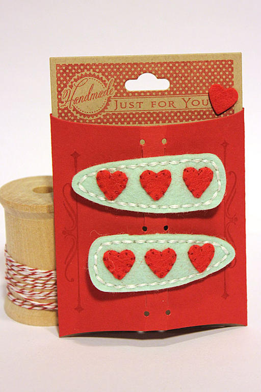 stamps: Boutique Accessories<br />
<br />
ink: Pure Poppy, Over Under Easy<br />
<br />...