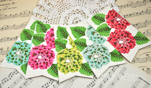Paper: rustic cream<br />
Stamps: Delightful Dahlia Additions<br />
Ink: pure poppy, scarlet...
