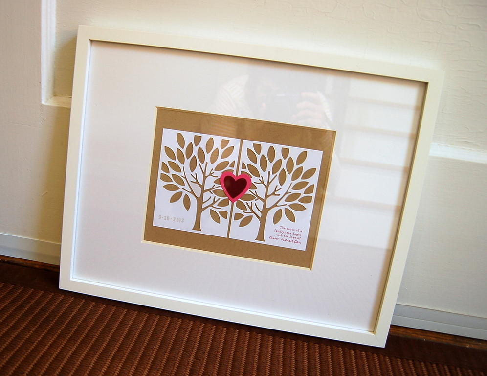 Cardstock: kraft, white, hibiscus burst, scarlet jewel<br />
Stamps: Mighty Oak, Big Ticket...