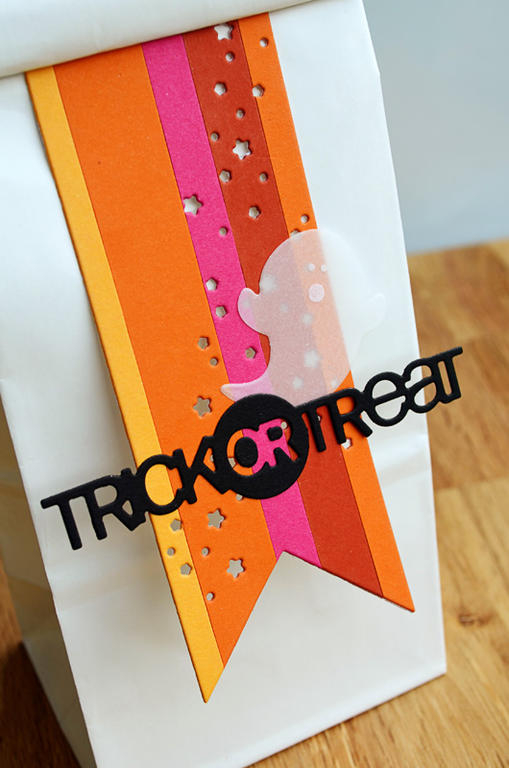 {Trick or Treat} bag<br />
<br />
Stamps - Polka Dot Parade #7<br />
Die - Polka Dot Parade...