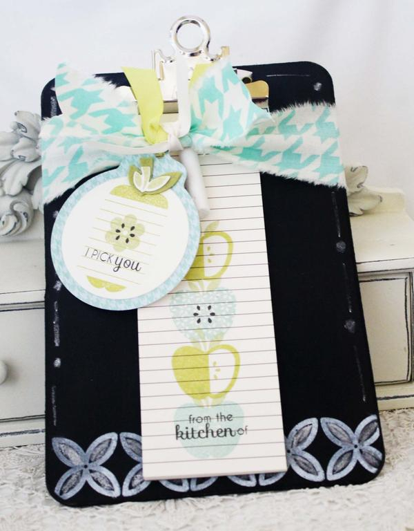 Papertrey Ink Supplies Used:<br />
Stamps:<br />
Apple Prints and Autumn Pattern Pieces<br />...