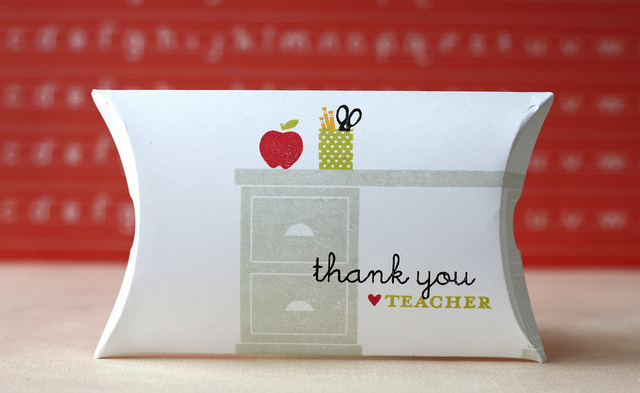 cardstock: white, harvest gold<br />
ink: soft stone, pure poppy, limeade ice, hawaiian shores,...