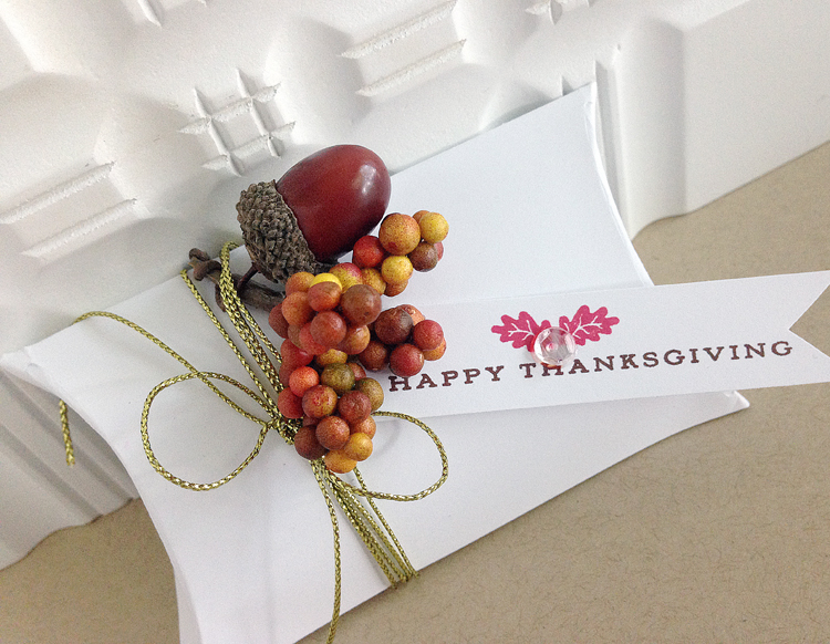 STAMPS: Autumn Adornments, Keep It Simple: Thanksgiving<br />
INK: Pure Poppy, Dark...