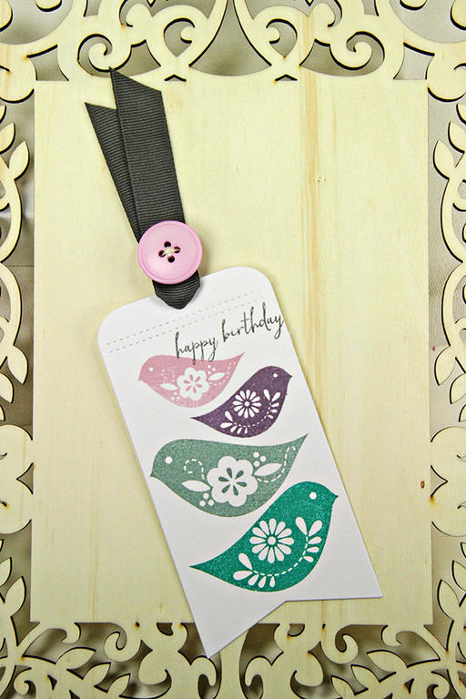 Stamps: Songbird<br />
Dies: Basic Bookmark 1<br />
Ink: Tropical Teal, Ocean Tides, Plum...