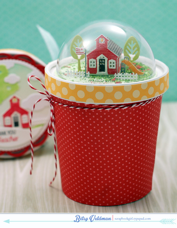 stamps: petite places: school<br />
ink: pure poppy, smokey shadow, soft stone<br />...