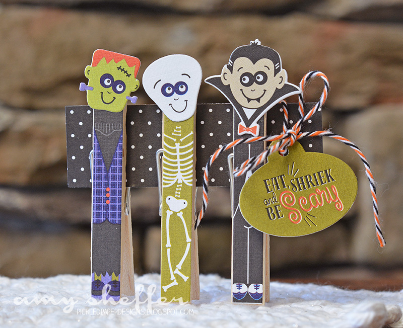 Supplies:  Make It Market Mini Kit: Halloween Pin-Ups kit<br />
Extras: True Black Bitty Dots Paper