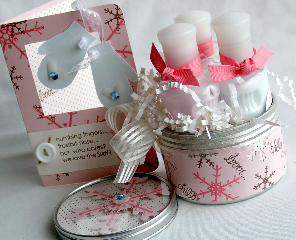 Papertrey Ink Supplies Used:<br />
Stamps:<br />
Snowfall and Snowfall Additions<br />...