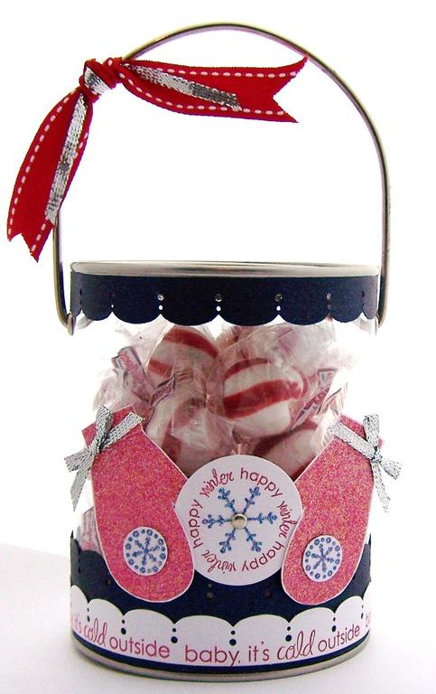 Stamps- Snow fall/ Snow fall additions<br />
Ink- Pure Poppy, brilliance blue (tsukineko)<br />...