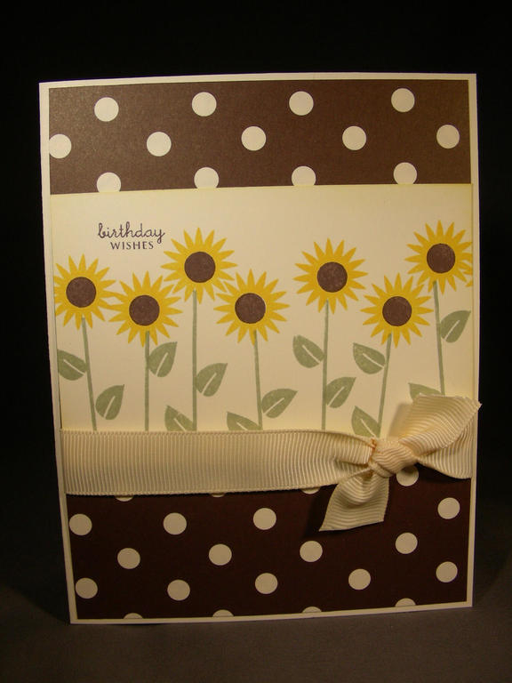 I love these sunflowers.  They are so bright and sunny!!  The polka dots just add to the...