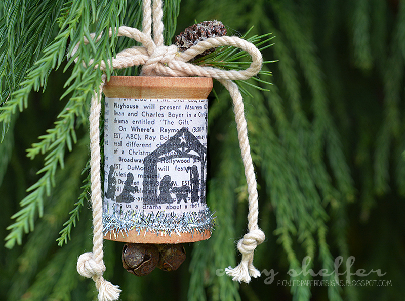 INK: True Black, Classic Kraft, Dark Chocolate<br />
<br />
PAPER: holiday text print (source...