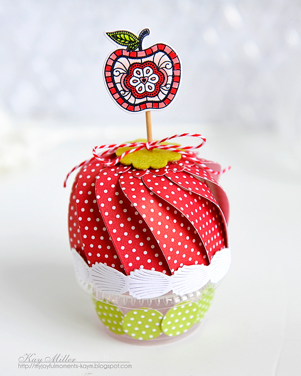 STAMPS: What The Doodle: Apple<br />
DIES: What The Doodle: Apple, Paper Puff Topper, Frosted...
