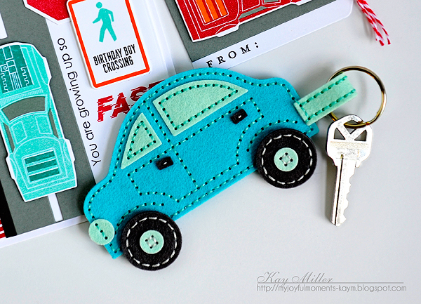 DIES: Stitched Car<br />
FELT: Aqua Mist, Hawaiian Shores, Smokey Shadow