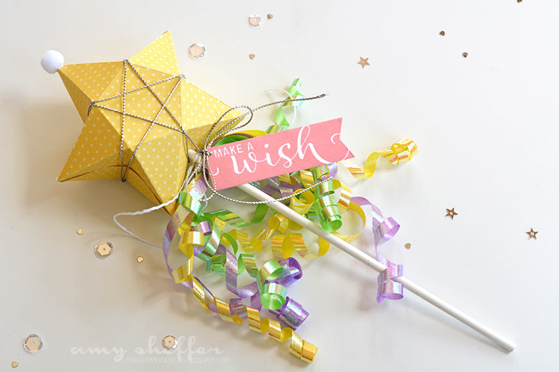 Stamps: Number the Stars<br />
<br />
Dies: Star Gift Box,  Number the Stars Label<br />
<br...