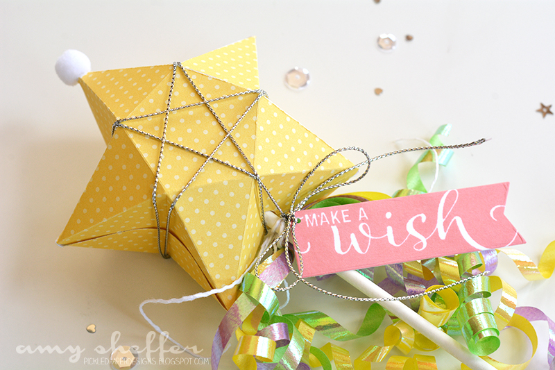 Stamps: Number the Stars<br />
<br />
Dies: Star Gift Box,  Number the Stars Label<br />
<br...