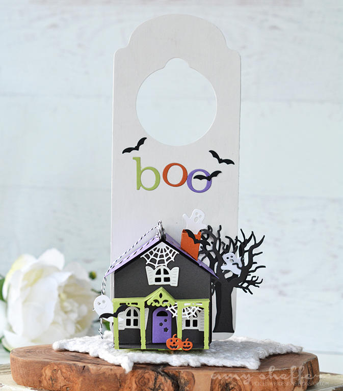 Dies: Tiny Town: Spookville, Tiny Town: Spooky Yard<br />
<br />
Paper: Smokey Shadow, Soft...