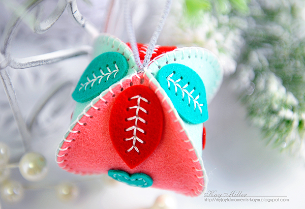 DIES: Stitched Ornaments: Topped, Sweet Dreams Pajama Patches<br />
FELT: Pure Poppy, Berry...