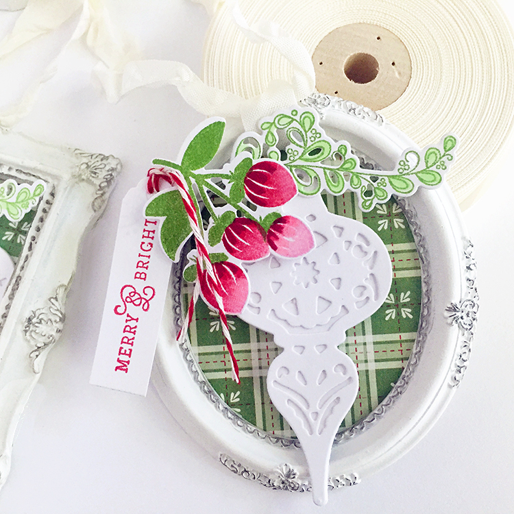 STAMPS: Holiday Greens, What the Doodle: Ornament<br />
INK: Pure Poppy, Lovely Lady, New...