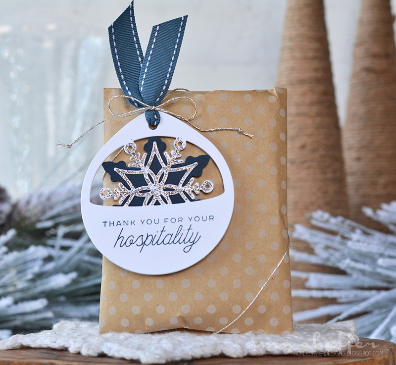 Stamps: Christmas Cuts Sentiments<br />
Dies: Christmas Cuts<br />
Ink: Dark Indigo,...