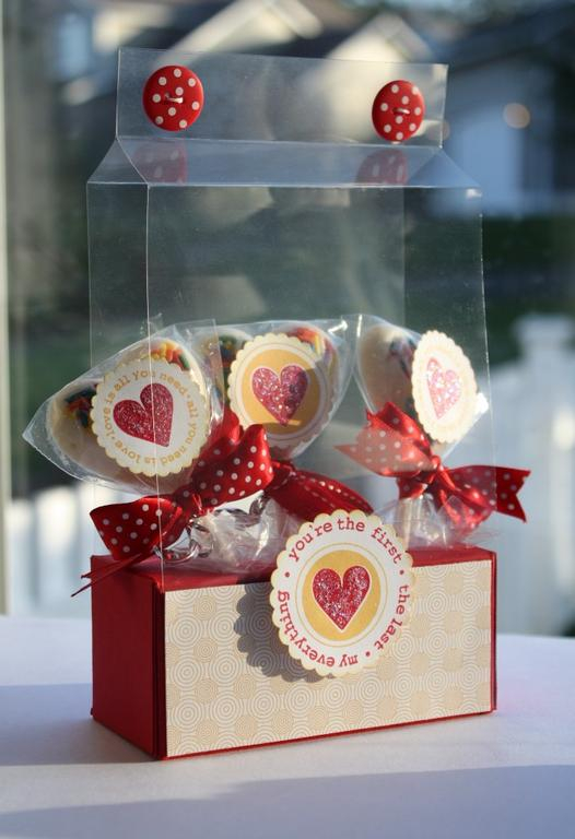 Stamps- lOvE songs <br />
Ink- Summer Sunrise, Pure Poppy <br />
Paper- Pure Poppy, White,...