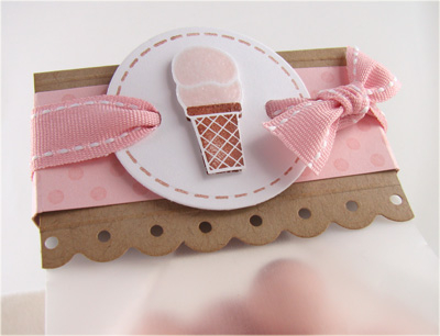 I Melt bag topper<br />
<br />
I Melt Treat Ensemble<br />
<br />
Stamps: lOvE Songs, Polka...