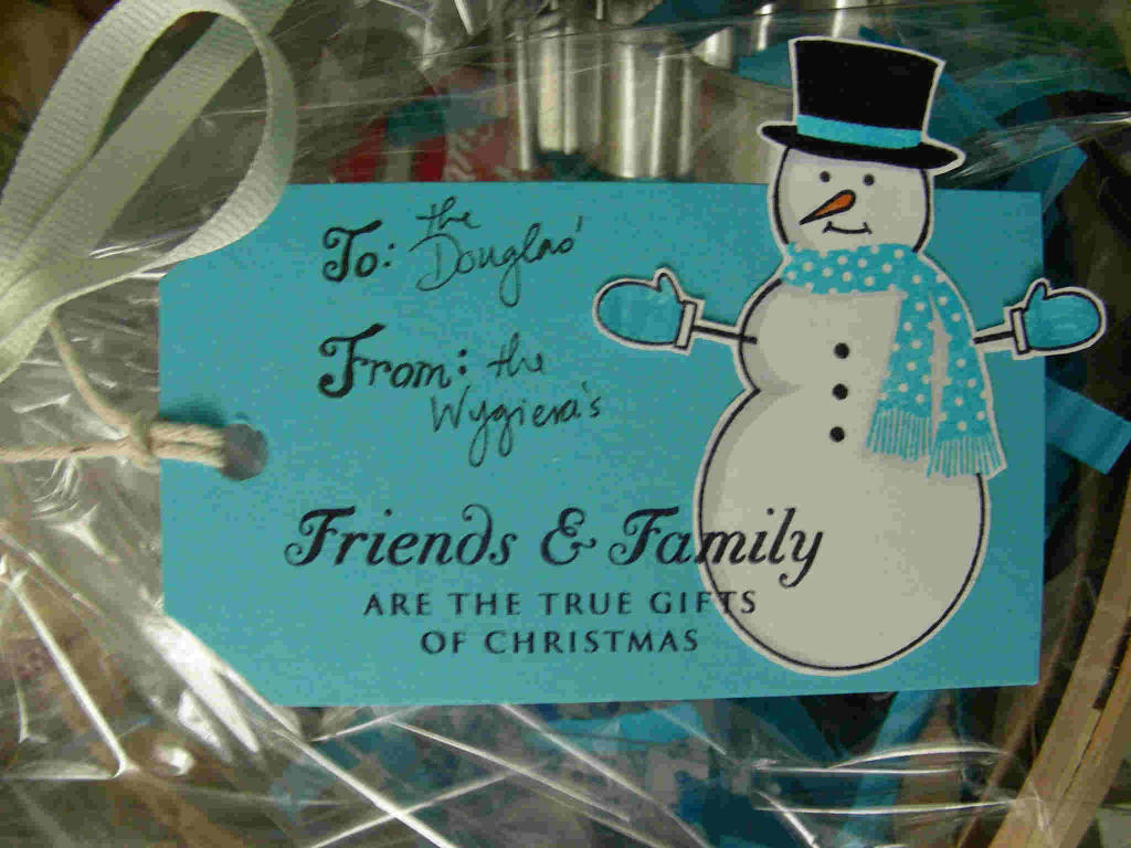 I love these snowmen!!  This tag was put on baskets of ingredients to make sugar cookies!!