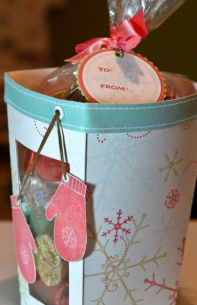 Credits<br />
Stamps: PTI Snowfall, PTI 2008 Holiday Tag Collection<br />
Paper: White, PTI...
