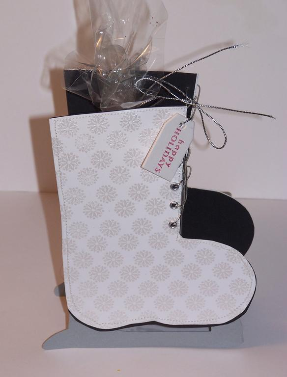 This is a present for my daughters Ice Skating Teacher. I started by using Laurens stocking...
