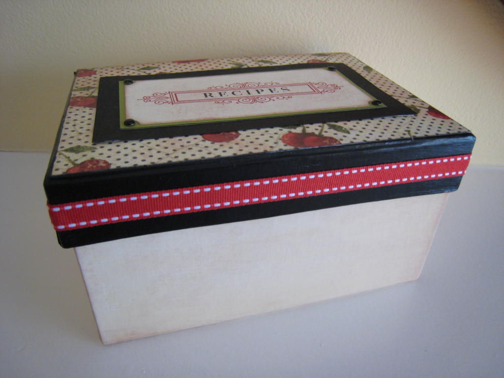 Solid Cardstock: Very Vanilla, Old Olive (Stampin' Up); Black (? - from stash); Patterened...