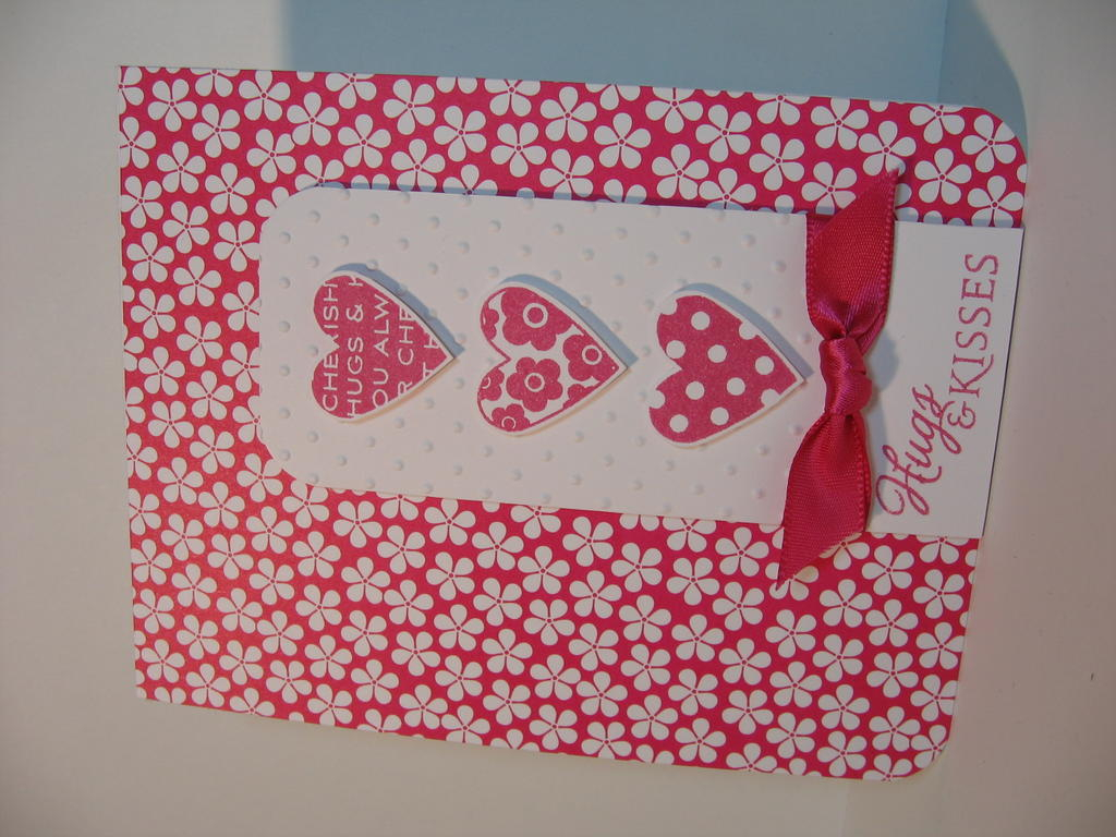 Maile Belles<br />
Heart Prints, Raspberry Fizz Paper