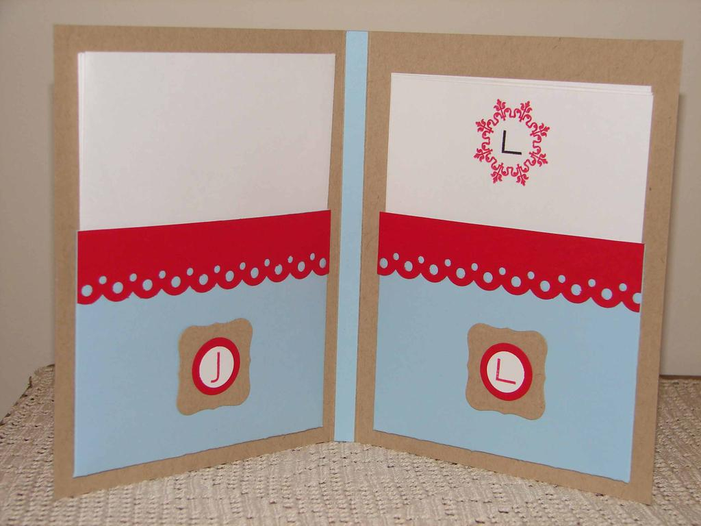 One pocket is large enough for envelopes and the other pocket holds notecards.