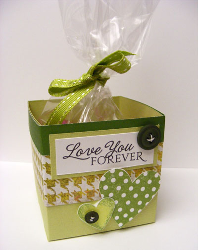 Part of the Valentines Gift I made for my hubby using Heart Prints. TFL!