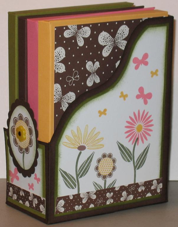 Stamps: Floral Frenzy, Butterfly Kisses<br />
Paper: Dark Chocolate, Basic White, Ripe Avocado,...