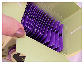 I used my Timeless Template- Get a Handle On It, to create a gift box that LOOKs like a tea...