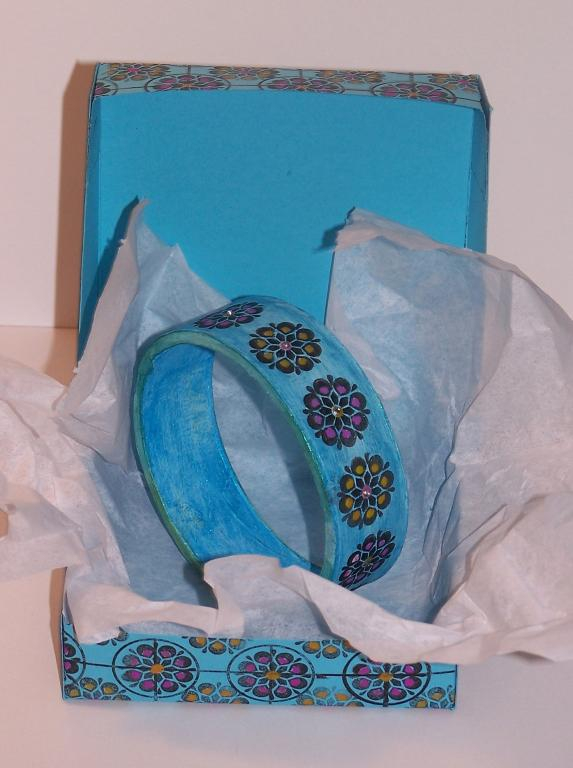 Bangle bracelet that matches inside the box