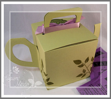 I used my Timeless Template- Get a Handle On It, to create a gift box that LOOKs like a tea...