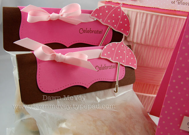 Paper: dark chocolate, vintage cream, hibiscus burst<br />
Stamps: Scattered Showers<br />...