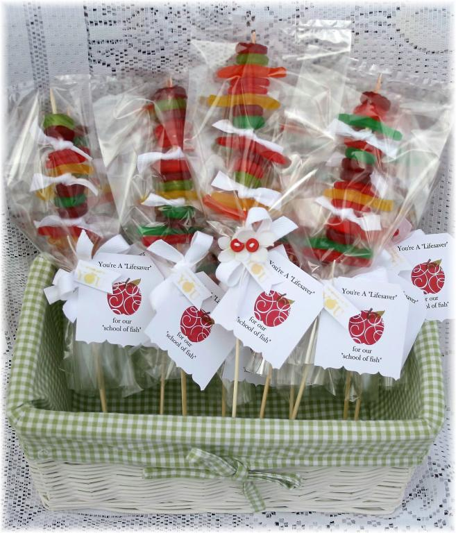 the candy kabobs have gummy lifesavers &amp; swedish fish (big &amp; small) the tags read: You...