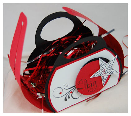 Close Up<br />
<br />
Supplies:<br />
<br />
My Timeless Template: Ready, Set, Wrap!<br />...