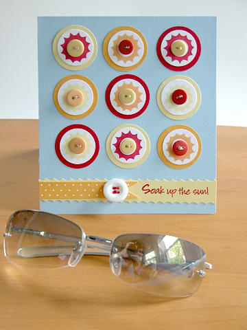 Stamps: Day at the Beach<br />
Paper: Spring Rain, Pure Poppy, Lemon Tart, Summer Sunrise,...