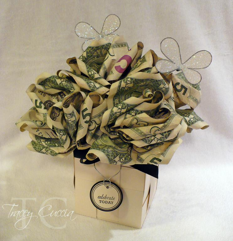 A money bouquet in a Basket Basics Timeless Template